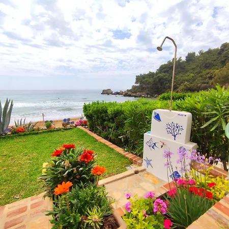 Waves Melody Casa de Férias Glyfáda